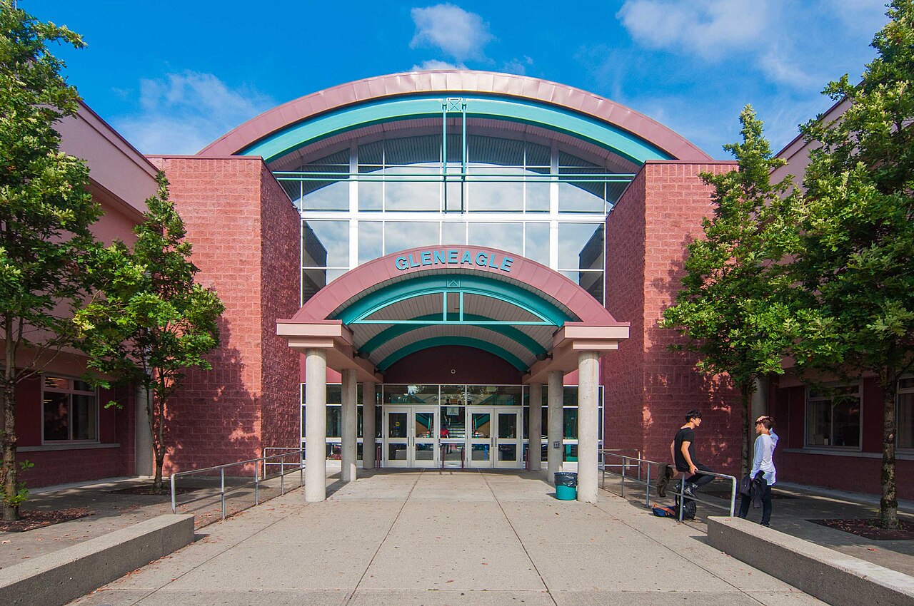 โรงเรียนมัธยมแคนาดา , Coquitlam แคนาดา , โรงเรียน Coquitlam  , Coquitlam School District 