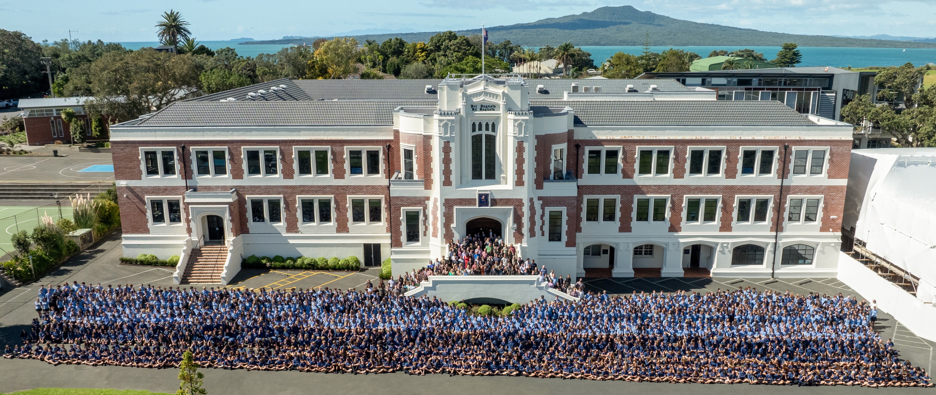 Takapuna Grammar , Takapuna Grammar นิวซีแลนด์ , นิวซีแลนด์ , โรงเรียนมัธยมใกล้โอ๊คแลนด์